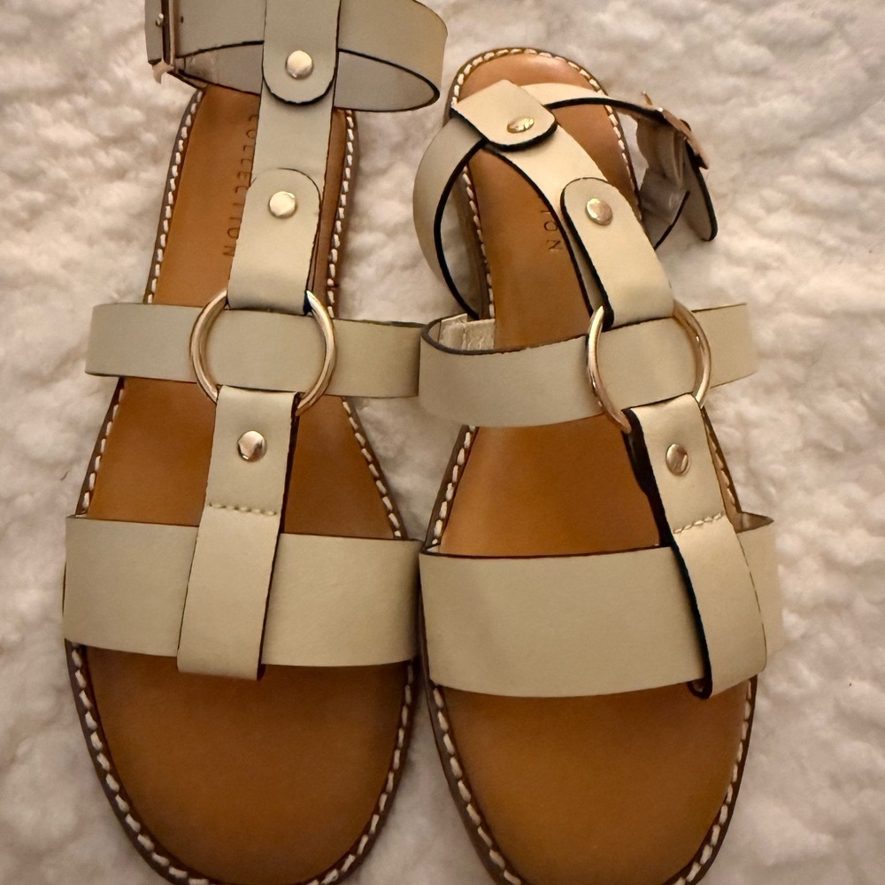Journee Collection Cream Ring-Strap Flat Sandals
